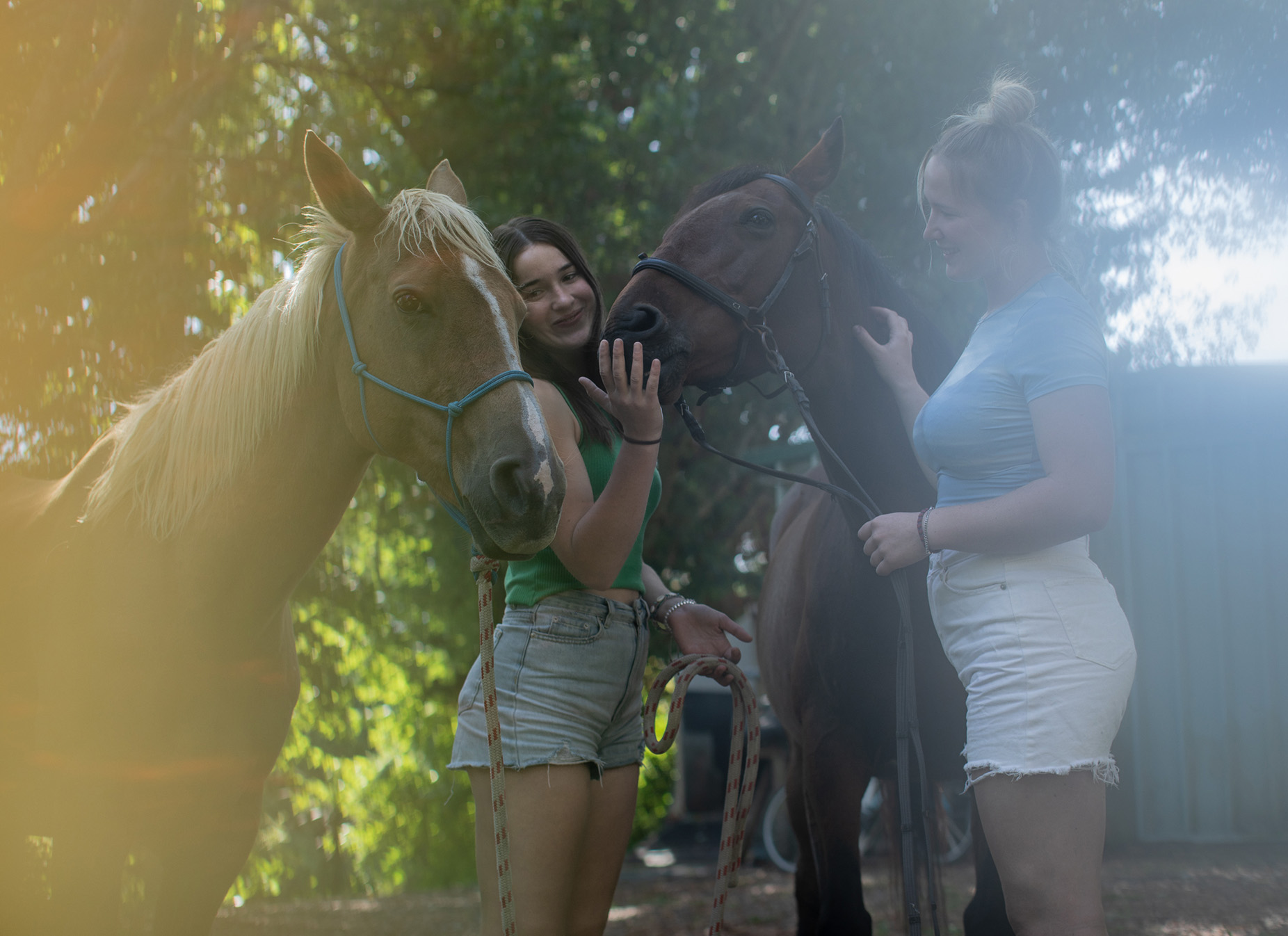 Building-women-photography-C-8-1